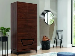 Garderobeskab Romlora 106