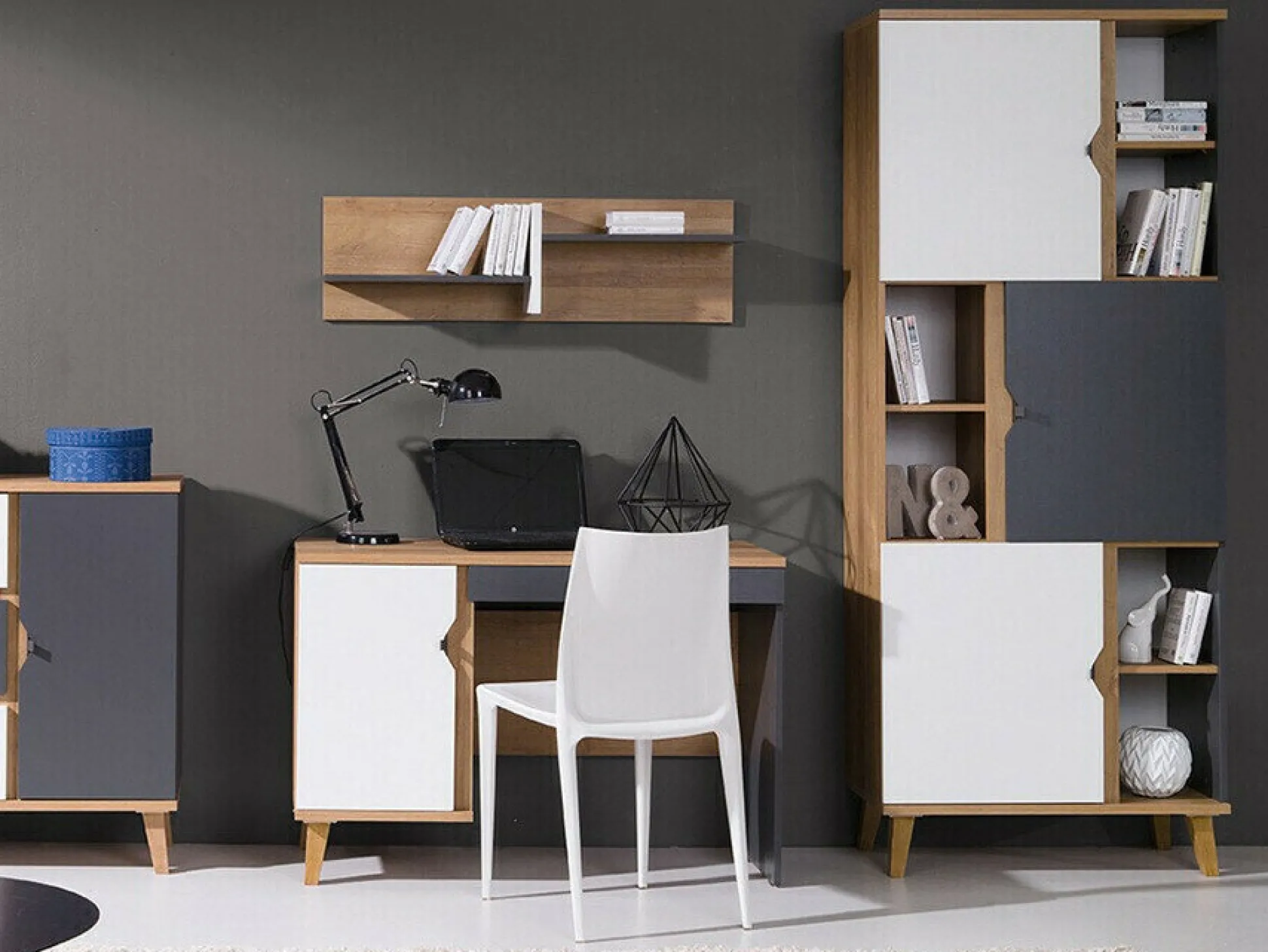 Skrivebord Etrmoru 128